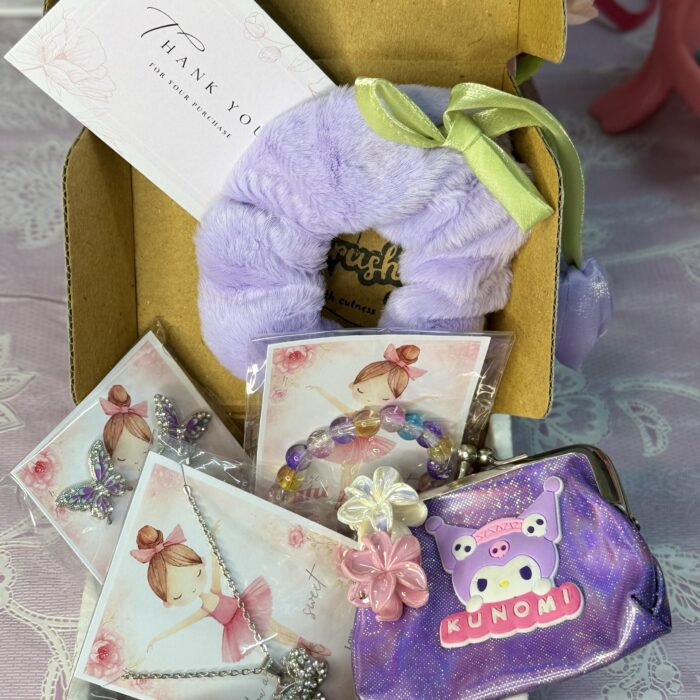 Purple hamper